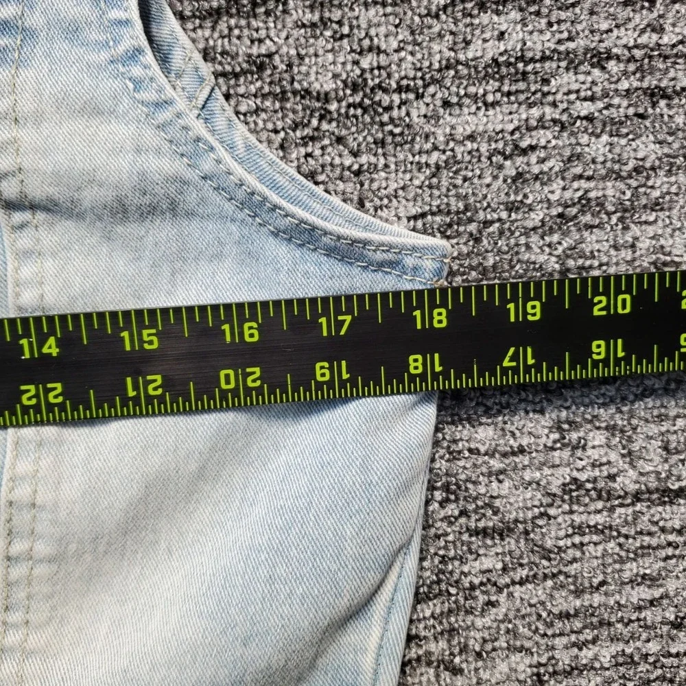 Vanilla Star Denim Crop Top Vest Light Wash Studded Button Up Womens Size Medium